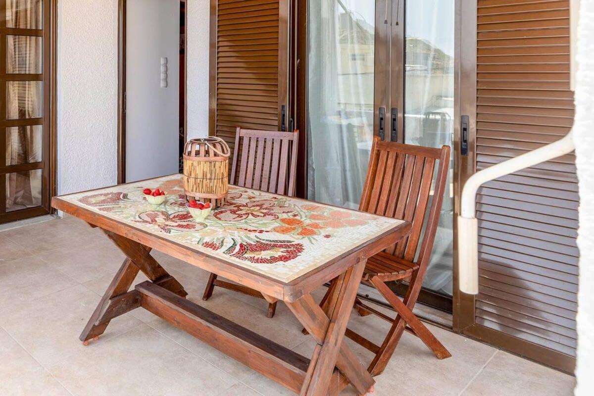 Agia Pelagia Blue Apt With Seaview 50M From Sea Διαμέρισμα Εξωτερικό φωτογραφία
